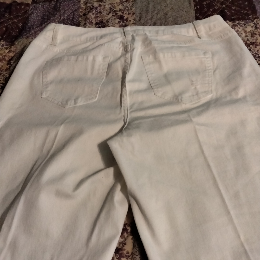 Lane Bryant Distressed Cropped Jeans - Picture 2 of 5